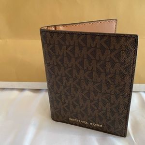 New Michael Kors Bedford Wallet